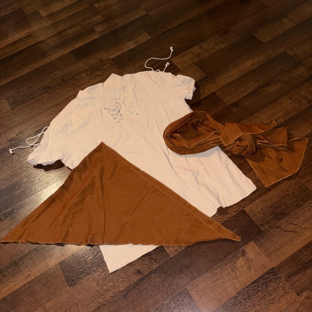Mens Renaissance Pirate Shirt Set Cream Lace Up Short Sleeve Medium with Sash